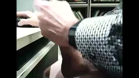 01quebecboy69 online show from February 27, 7:37 pm