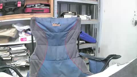 04oldskool online show from December 10, 6:22 am