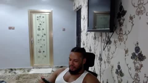 Snapshot of 0_kingsley chatting on January 27, 8:49 pm Kingsley online show from January 27, 8:49 pm