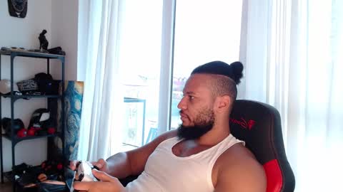 Snapshot of 0_kingsley chatting on September 29, 1:32 pm Kingsley online show from September 29, 1:32 pm