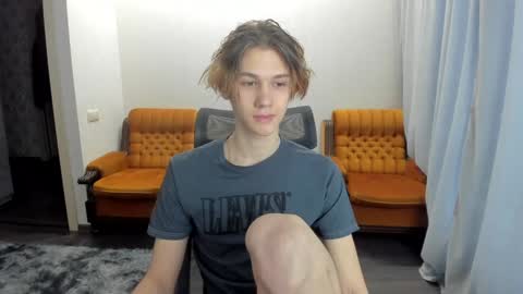 Adam online show from December 28, 8:05 am