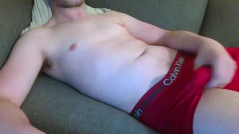 18chillin online show from November 11, 11:40 pm