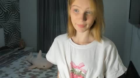 Kira online show from July 17, 7:27 pm