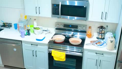 Tong  Ralph online show from March 18, 12:05 am