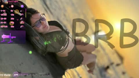 1_scarllet_ online show from May 11, 4:04 pm