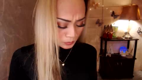 angel online show from December 18, 7:31 pm