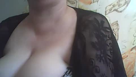 Snapshot of 1deluxepussy chatting on October 11, 8:08 am Deluxepussy online show from October 11, 8:08 am