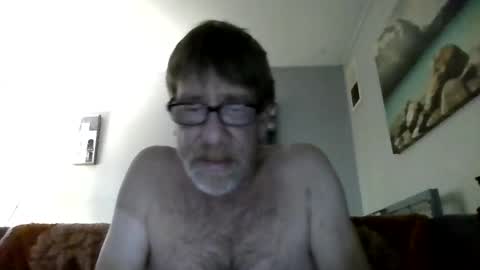 1hunglo101 online show from November 16, 10:23 pm