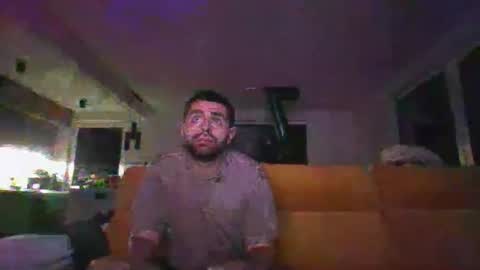 kam online show from May 9, 9:32 pm