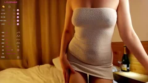 VICTORIA online show from October 4, 5:05 am