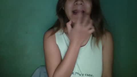 Snapshot of 1smile4u chatting on February 7, 12:09 am 1smile4u online show from February 7, 12:09 am