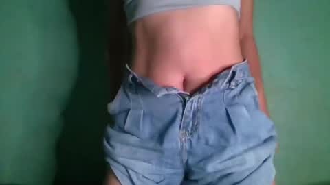 Snapshot of 1smile4u chatting on December 22, 4:28 am 1smile4u online show from December 22, 4:28 am