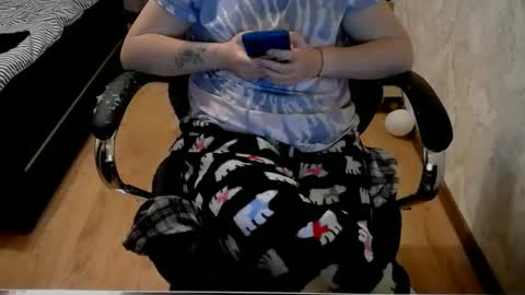 1your_hot_girls online show from February 4, 8:24 pm