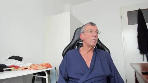 Henk online show from November 1, 1:54 pm