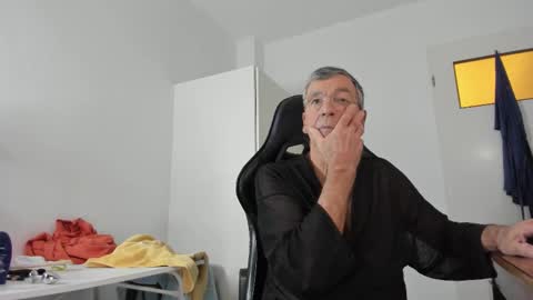 Henk online show from November 16, 4:31 pm