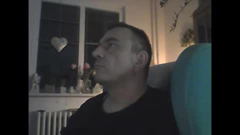 2025eyesforyou online show from February 27, 7:28 pm