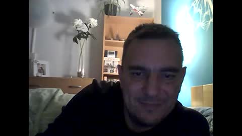 Snapshot of 2025eyesforyou chatting on October 26, 6:40 pm 2025eyesforyou online show from October 26, 6:40 pm