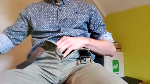 22_acacia_avenue online show from January 16, 2:26 pm