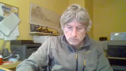 22esserre online show from December 16, 2:56 pm