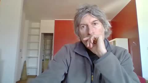 22esserre online show from February 6, 1:21 pm