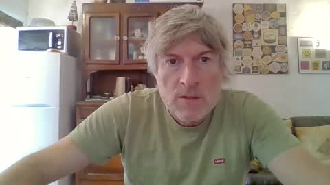 22esserre online show from November 6, 12:52 pm