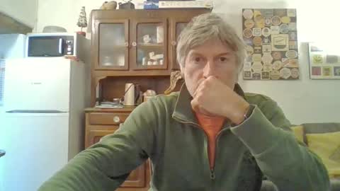 22esserre online show from October 29, 1:02 pm