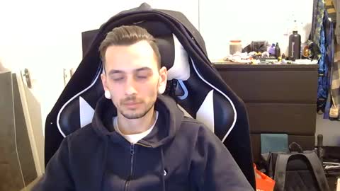 2323gary online show from December 16, 11:18 pm