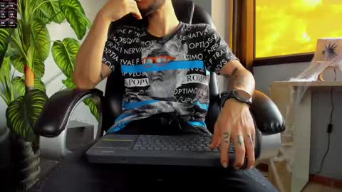 2_fire online show from November 1, 9:36 pm