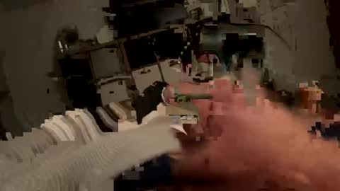 Snapshot of 2centz chatting on February 24, 3:02 am 2centz online show from February 24, 3:02 am