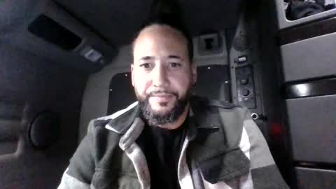 2chulo7 online show from April 9, 6:19 am