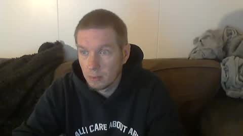 2small4you83 online show from March 7, 12:58 am