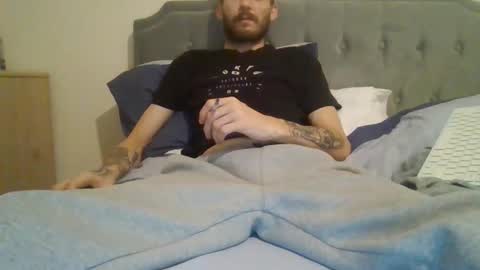 420feetloverr420 online show from November 7, 12:29 pm