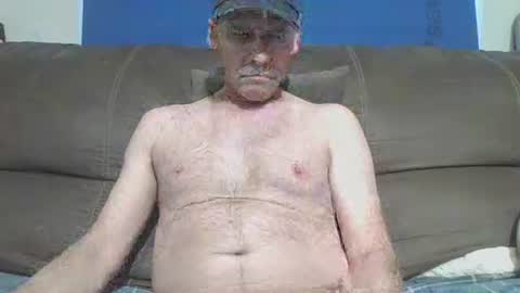 4nuf online show from February 1, 5:10 pm