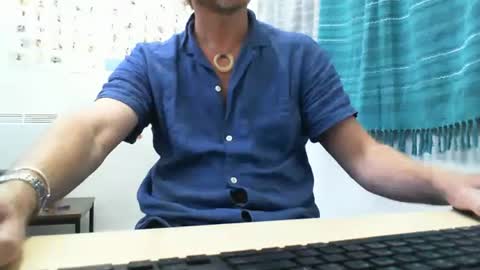 Snapshot of 555tony555 chatting on January 10, 2:46 am 555tony555 online show from January 10, 2:46 am