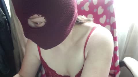 SHANNON online show from November 5, 6:43 pm