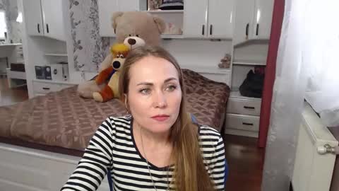 Snapshot of 69sexysecret691984 chatting on March 10, 7:44 am 69sexysecret691984 online show from March 10, 7:44 am