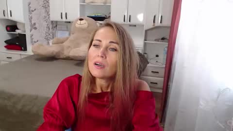 Snapshot of 69sexysecret691984 chatting on September 22, 7:01 am 69sexysecret691984 online show from September 22, 7:01 am