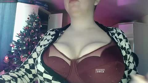 6_dream_9 online show from May 27, 8:00 am