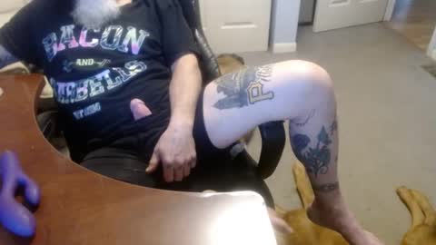 MASTIFF online show from September 18, 6:01 pm