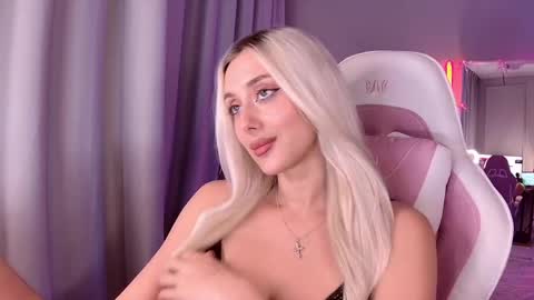 Loren Wood online show from May 31, 7:37 pm