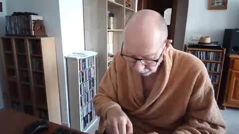  Papi  online show from February 27, 10:19 am