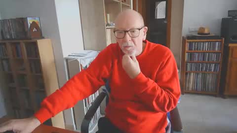  Papi  online show from November 16, 9:33 am