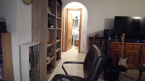  Papi  online show from March 5, 10:10 pm