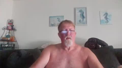 9gecko696969 online show from April 22, 6:04 pm