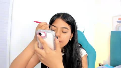 Alice  online show from April 13, 7:40 pm