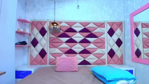  abby rouss online show from September 18, 3:10 am