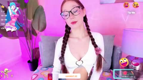 Abril  online show from December 4, 3:17 am