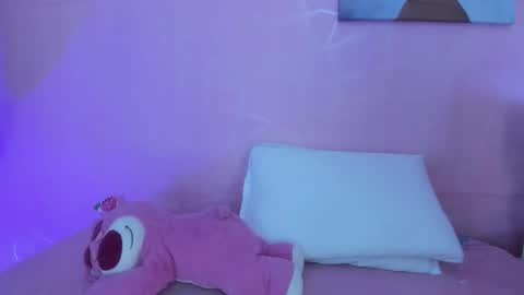 Abril  online show from March 22, 3:10 am