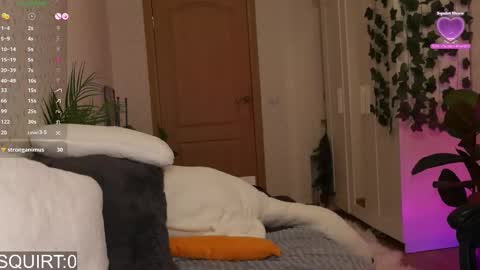 Snapshot of _aleksa chatting on February 18, 11:22 am Alexa online show from February 18, 11:22 am