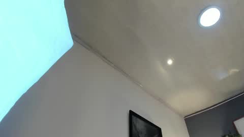 Snapshot of _aliice_1 chatting on March 6, 7:54 pm  Alice  online show from March 6, 7:54 pm